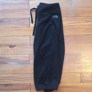 The North Face fleece Capri